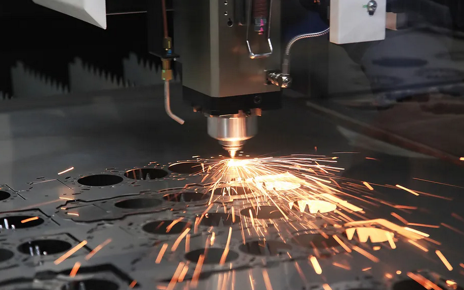 Tritunggal Metal: Jasa Laser Cutting yang Siap Melayani Siapa Saja