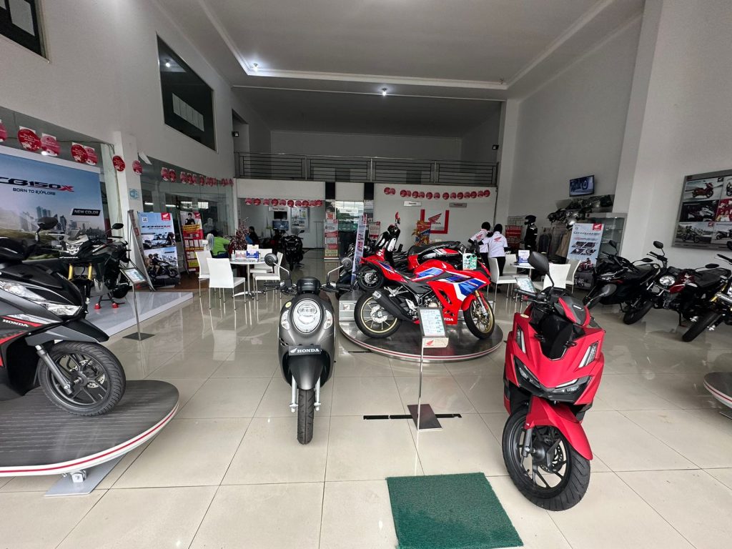 Jangan Sampai Keliru! Ini Kriteria Dealer Motor Honda yang Resmi